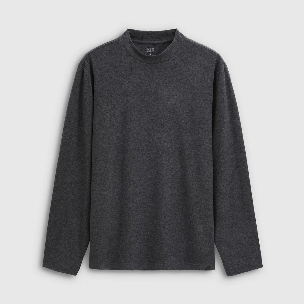 Cheng Yi endorses Gap men's spring collection with a semi high neck bottom and casual top 788434