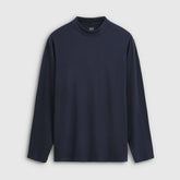 Cheng Yi endorses Gap men's spring collection with a semi high neck bottom and casual top 788434