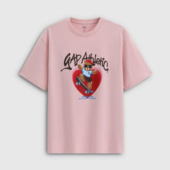 Cheng Yi endorses Gap men's and women's clothing for the spring of 2026, featuring a loose short sleeved T-shirt with a teddy bear print. 866208