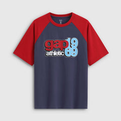 Cheng Yi endorses Gap men's and women's clothing for the 2026 summer season, featuring a contrasting logo and shoulder sleeves in short sleeved T-shirt 866068