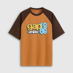 Cheng Yi endorses Gap men's and women's clothing for the 2026 summer season, featuring a contrasting logo and shoulder sleeves in short sleeved T-shirt 866068