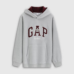 Cheng Yi endorses Gap men's and women's spring clothing with embroidered fleece hoodie and sweatshirt 831268