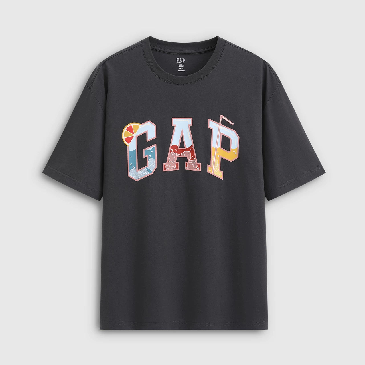 Cheng Yi endorses Gap men's and women's clothing for the summer of 2026 with a new logo printed loose short sleeved T-shirt 854340