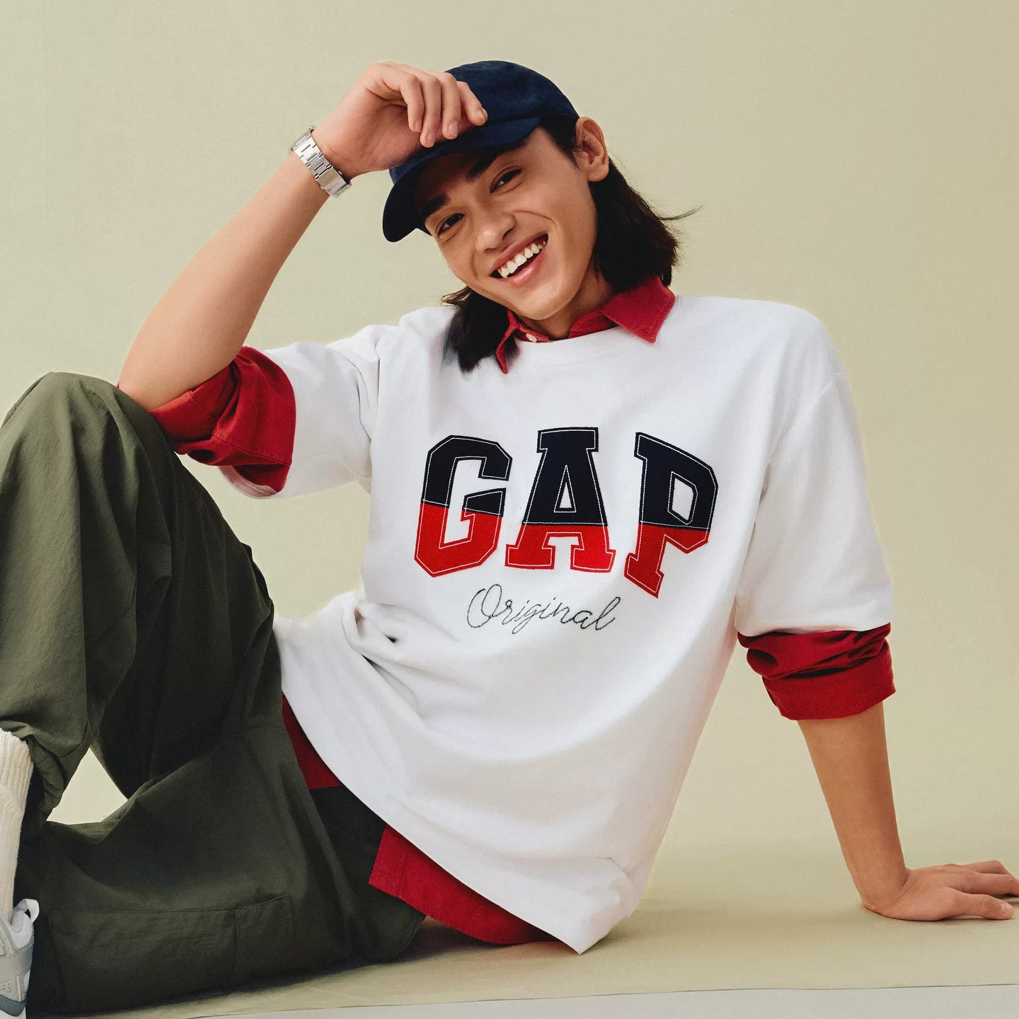 Cheng Yi endorses Gap men's and women's spring edition pure cotton two-color spliced logo casual short sleeved T-shirt 727951
