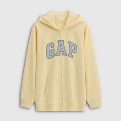 Cheng Yi endorses Gap men's and women's clothing for the 2026 spring season, featuring embroidered loose hoodie with logo 854670