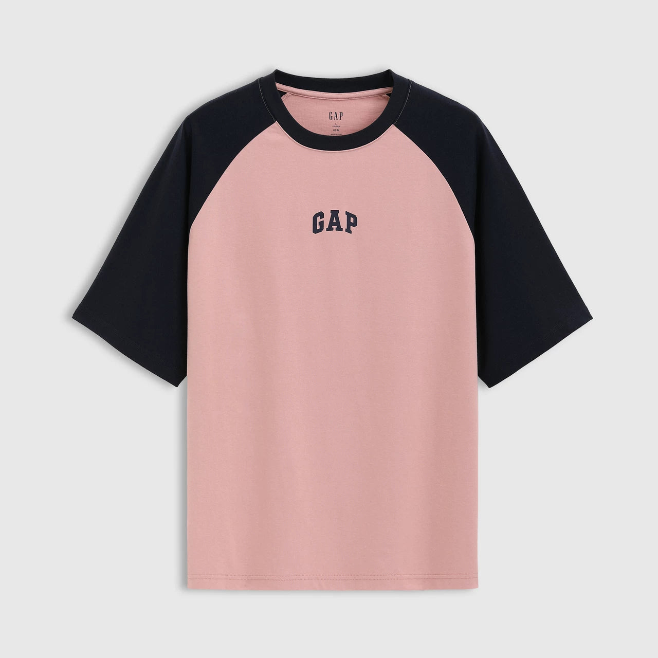 Cheng Yi endorses Gap Men's and Women's 2026 Summer Edition printed logo contrasting shoulder length short sleeved T-shirt 725618