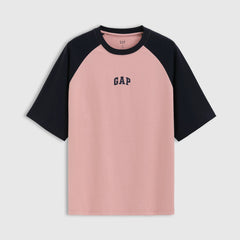 Cheng Yi endorses Gap Men's and Women's 2026 Summer Edition printed logo contrasting shoulder length short sleeved T-shirt 725618